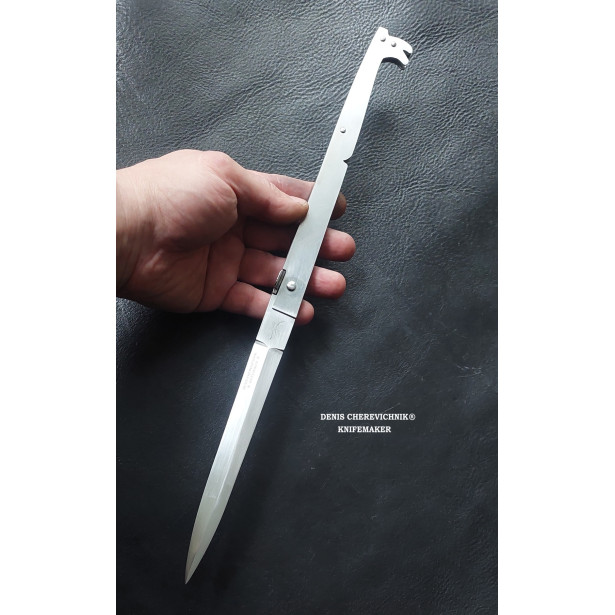 Neapolitan Sfarziglia or sfarsiglia knife of Camorra Neapolitan Sfarziglia or sfarsiglia knife of Camorra