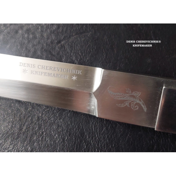 Neapolitan Sfarziglia or sfarsiglia knife of Camorra Neapolitan Sfarziglia or sfarsiglia knife of Camorra
