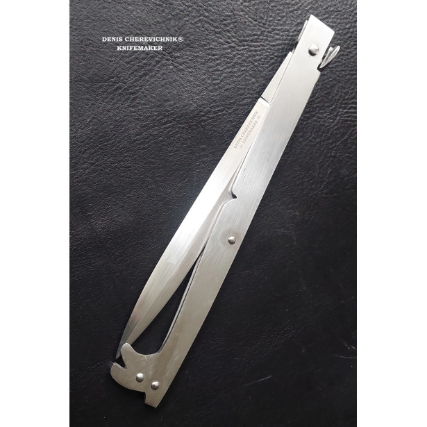 Neapolitan Sfarziglia or sfarsiglia knife of Camorra Neapolitan Sfarziglia or sfarsiglia knife of Camorra