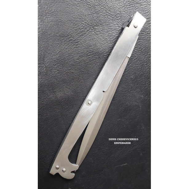 Neapolitan Sfarziglia or sfarsiglia knife of Camorra Neapolitan Sfarziglia or sfarsiglia knife of Camorra